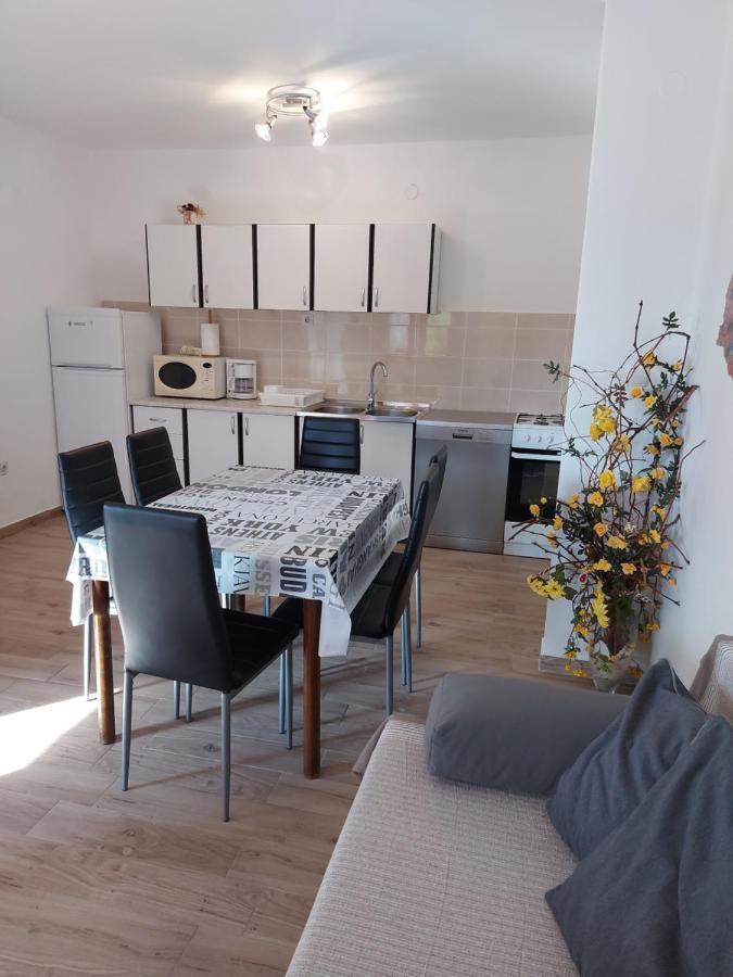 Apartment Valeria Lopar Exteriör bild