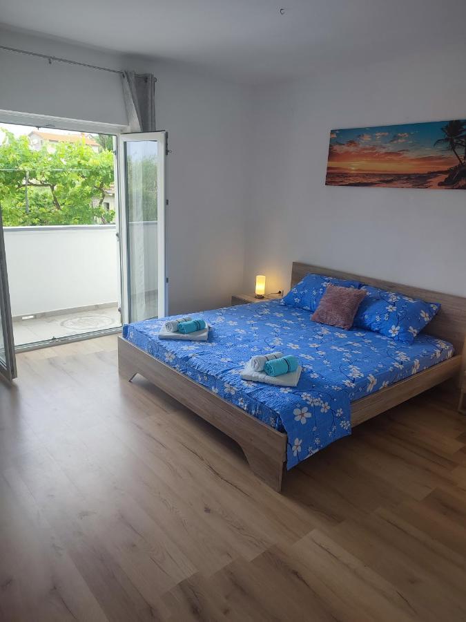 Apartment Valeria Lopar Exteriör bild