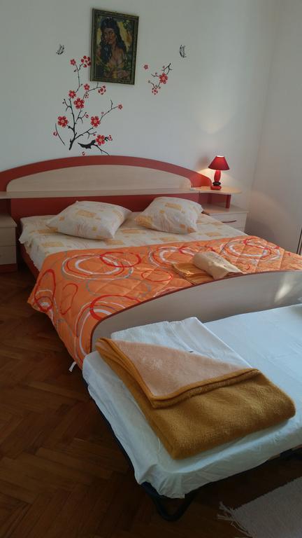 Apartment Valeria Lopar Exteriör bild